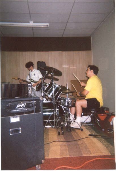 90-A-Hip-Drummer.jpg