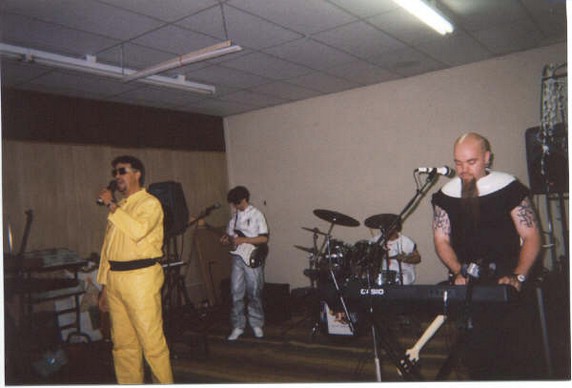 SBYS2001-2a.jpg